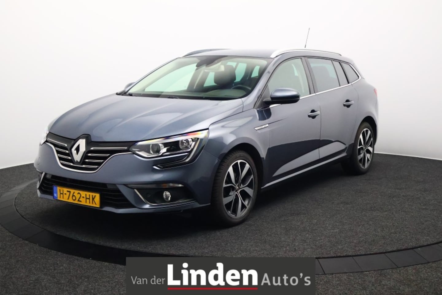 Renault Mégane Estate - 1.3 TCe Bose | R-Link2 Groot Navi | Parkeersensoren V+A | Camera | Multi Sense - AutoWereld.nl