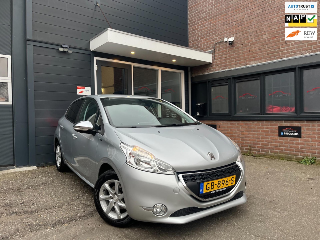 Peugeot 208 - 1.2 PureTech Style|NAP|CRUISE|AIRCO|BLEUTOOTH|APK - AutoWereld.nl