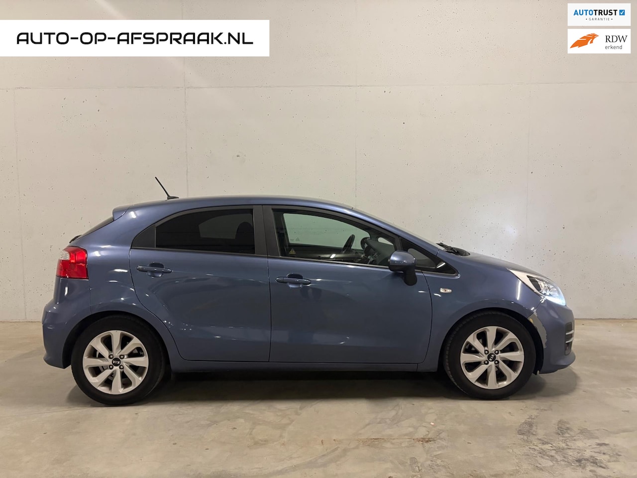 Kia Rio - 1.2 CVVT DynamicLine 5drs. Clima Navi Camera Cruise C. - AutoWereld.nl