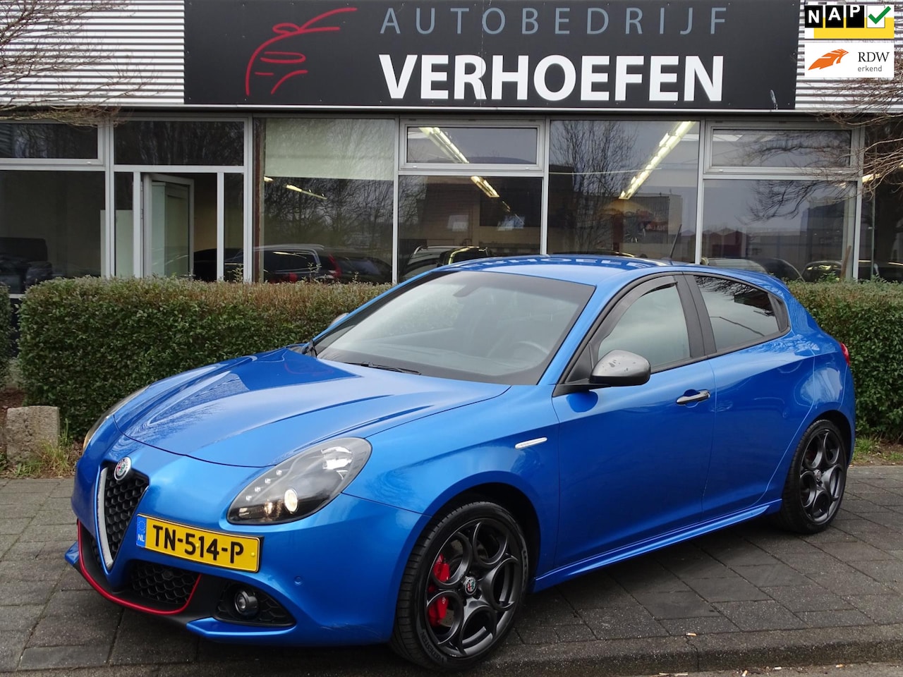 Alfa Romeo Giulietta - 1.4 Turbo MultiAir Super - AUTOMAAT - NAVI - CLIMATE / CRUISE CONTR - MICHELIN - ISOFIX - AutoWereld.nl