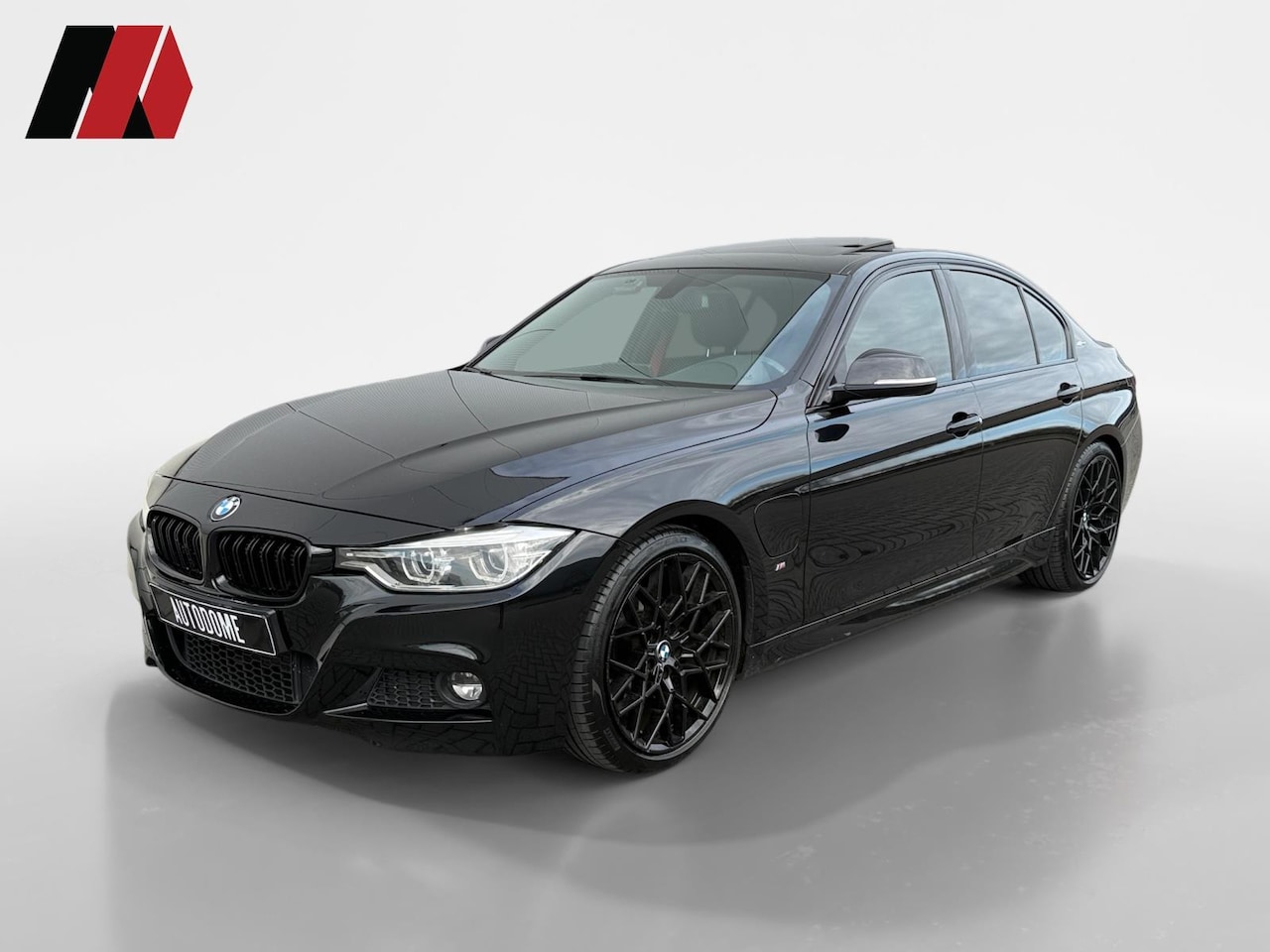 BMW 3-serie - 330e | 3x M Sport | Pano | Leder - AutoWereld.nl