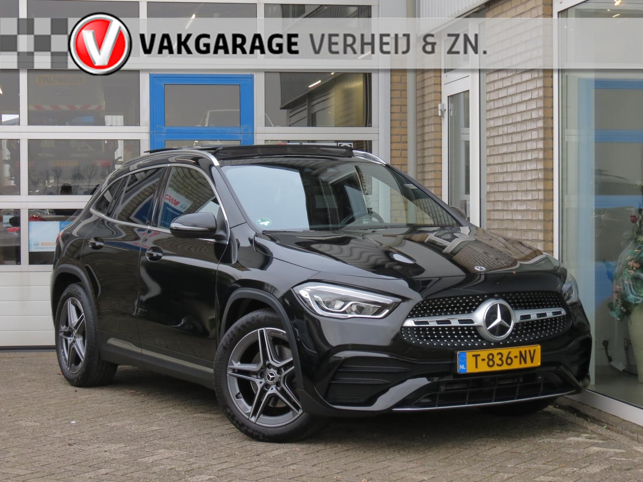 Mercedes-Benz GLA-Klasse - 250 4MATIC AMG Pano|Burmester|Camera|Car-Play|Night Pakket| - AutoWereld.nl