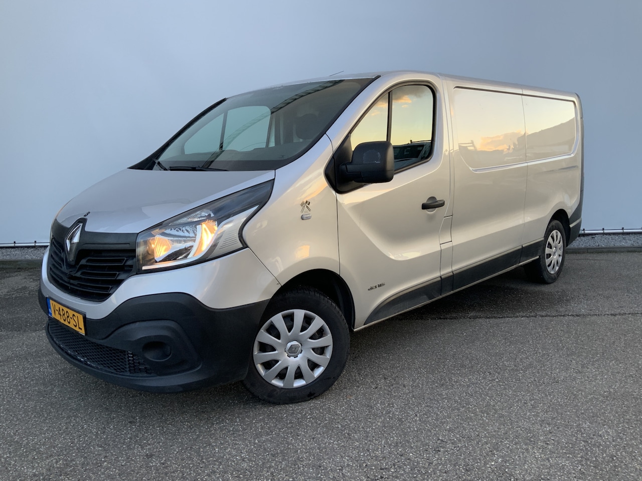 Renault Trafic - 1.6 dCi T29 L2H1 Comfort Airco Cruise 3 Zits EXPORT !! Euro 5 - AutoWereld.nl