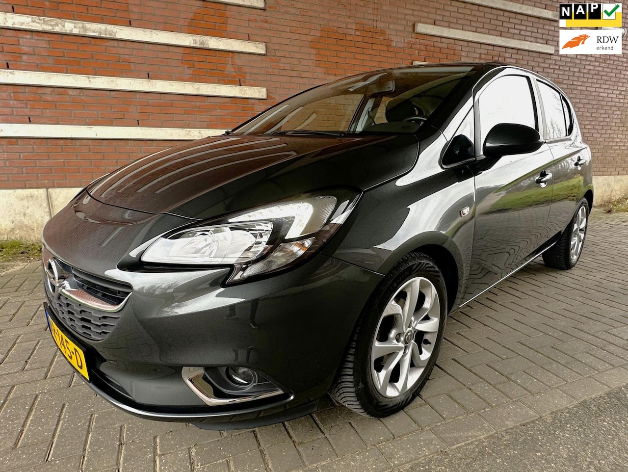 Opel Corsa - 1.4 Online Edition 1.4 Online Edition, Airco, Cruise control, Nw banden. - AutoWereld.nl