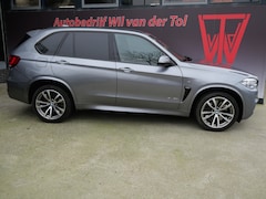 BMW X5 - xDrive50i HIGH EXECUTIVE | M-SPORT | SOFTCLOSE | PANO | TREKHAAK | H/K | STANDKACHEL | UNI