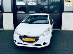 Peugeot 208 - 1.2 VTi Active | NW Distr. | navi | airco | cruise | nette auto |