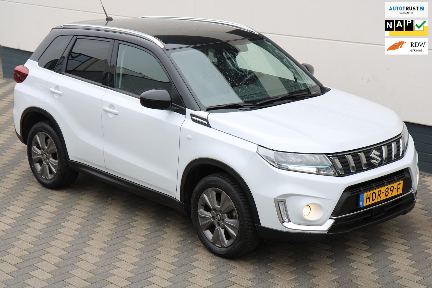 Suzuki Vitara - 1.4 Boosterjet Smart Hybrid Camera Carplay !! - AutoWereld.nl