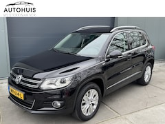 Volkswagen Tiguan - 1.4 TSI 160pk Sport&Style Stoelverwarming Navigatie Climatronic Xenon