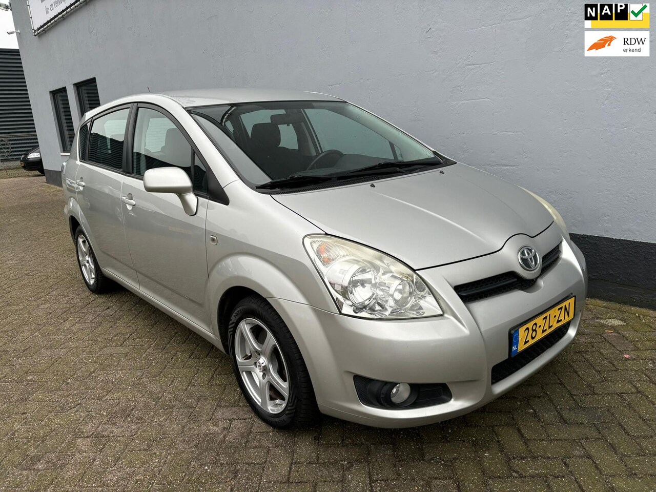 Toyota Verso - 1.6 VVT-i Sol 1.6 VVT-i Sol - AutoWereld.nl