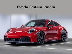 Porsche 911 - Carrera 4 GTS