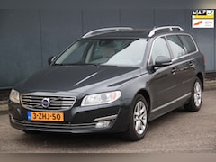 Volvo V70 - 2.0 D4 Nordic+ Elek-Dak/Xenon/Leer/Parkeersensor v, a/Trekhaak