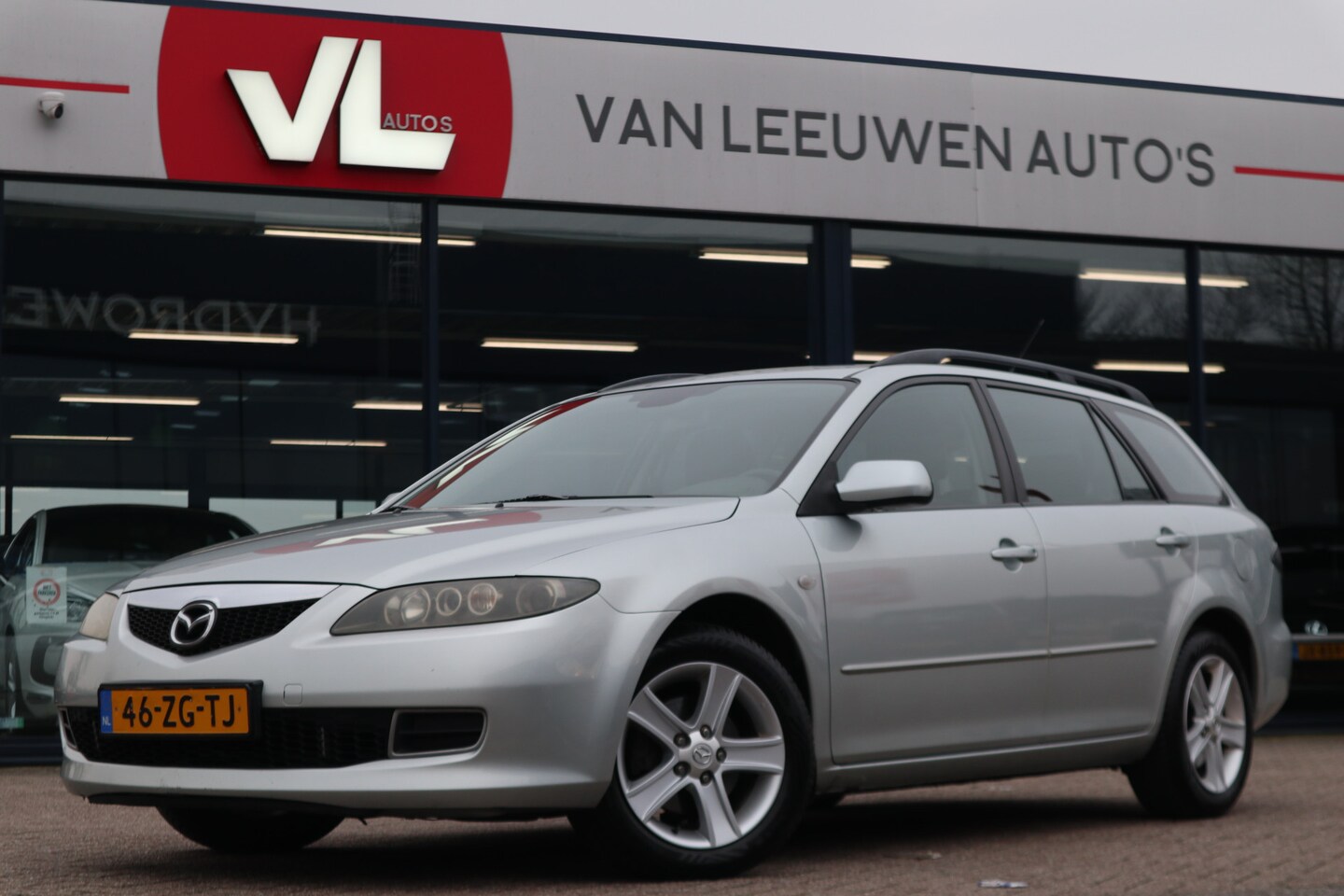 Mazda 6 Sportbreak - 1.8i Touring | Radio CD | Trekhaak | Lichtmetalen velgen - AutoWereld.nl