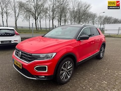 Volkswagen T-Roc - 1.5 TSI Sport Business R Automaat