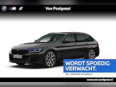 BMW 5-serie Touring - 520i High Executive M-Sport 20 Inch / Stuurwielrand Verwarming / Integrale Active Besturin