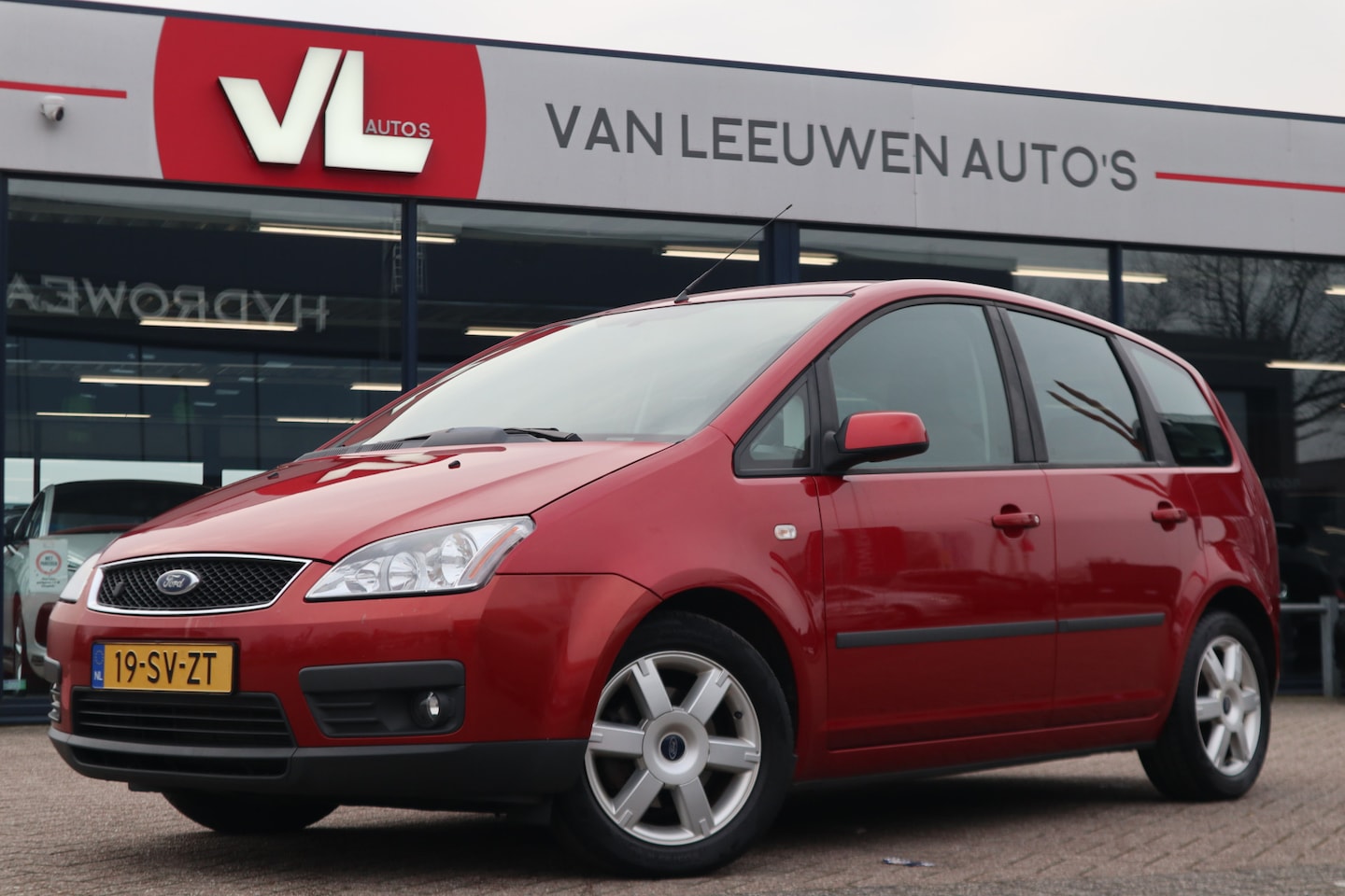 Ford Focus C-Max - 1.8-16V Futura Flexifuel | Radio CD | Climate Control | APK 20-12-2025 | - AutoWereld.nl