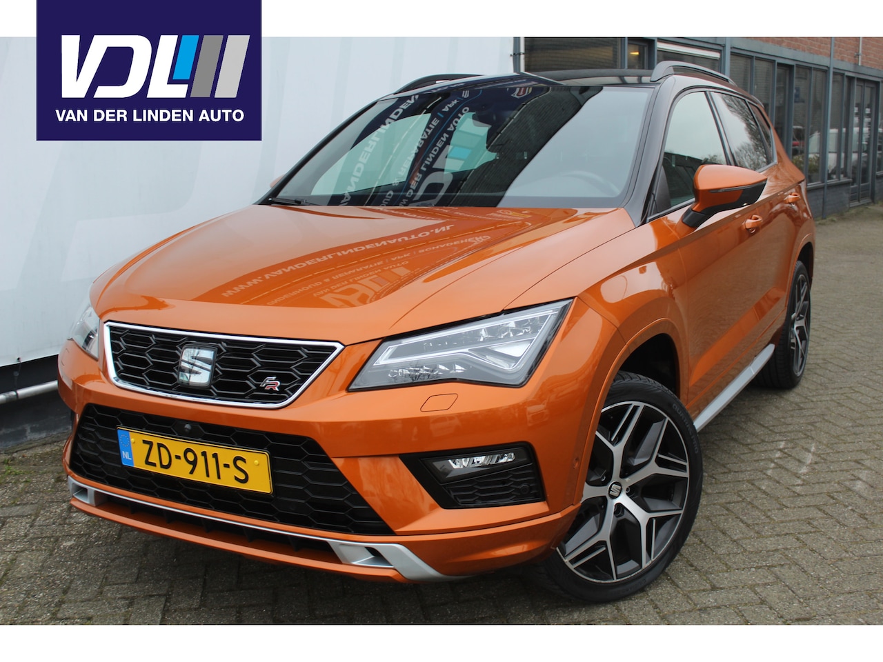 Seat Ateca - 1.5 TSI FR Business Intense Trekhaak / 360 Camera / Stoelverwarming / leer bekleding/ Navi - AutoWereld.nl