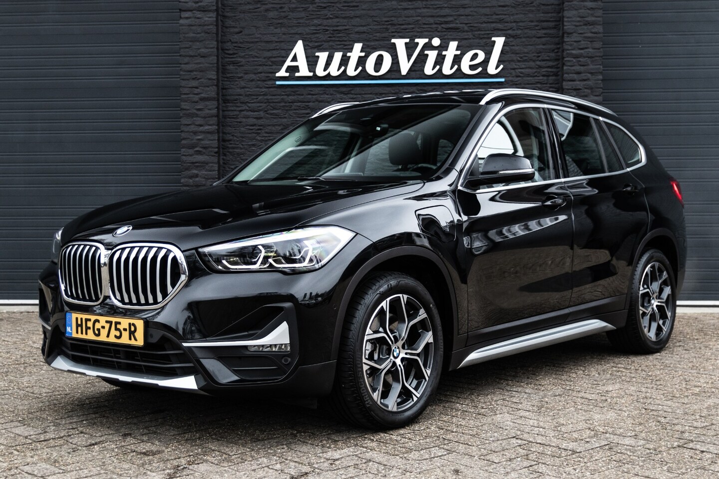 BMW X1 - xDrive25e xLine | Panodak | Achteruitrijcamera | Comfort Access | Head-up | Stoelverwarmin - AutoWereld.nl