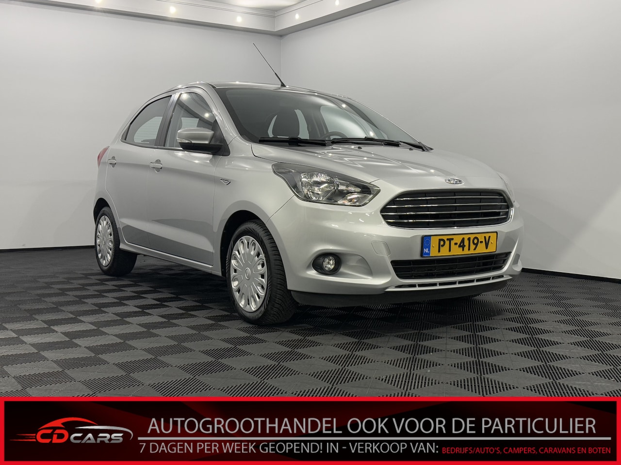 Ford Ka - 1.2 Trend Ultimate Airco, Parkeersensoren, Cruise control, Bluetooth, Mistlamp - AutoWereld.nl