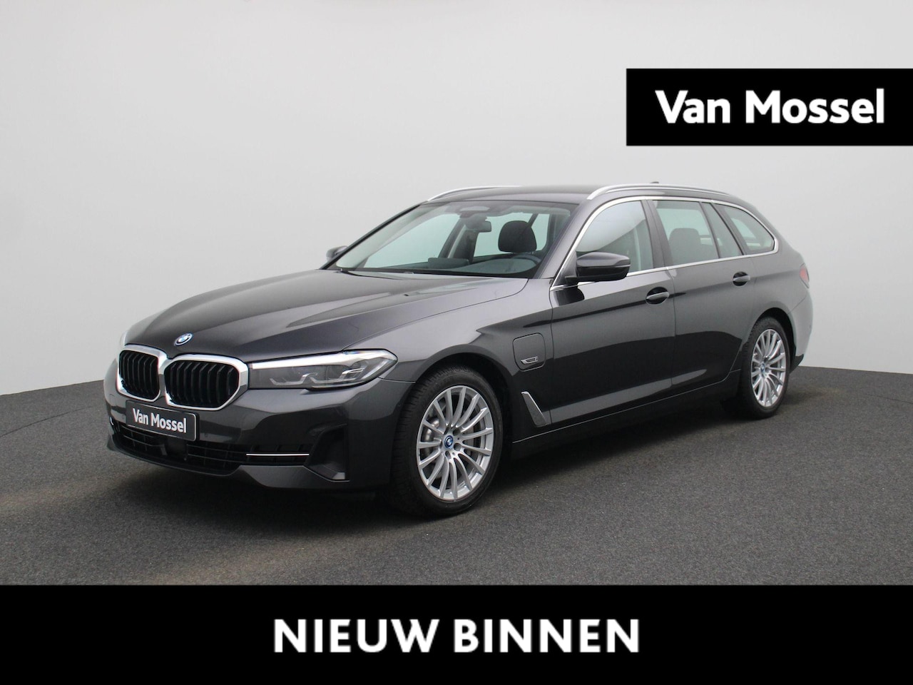 BMW 5-serie Touring - 530e xDrive Executive | ACHTERUITRIJCAMERA | ELEKTRISCH BEDIENBARE ACHTERKLEP | ELEKTRISCH - AutoWereld.nl