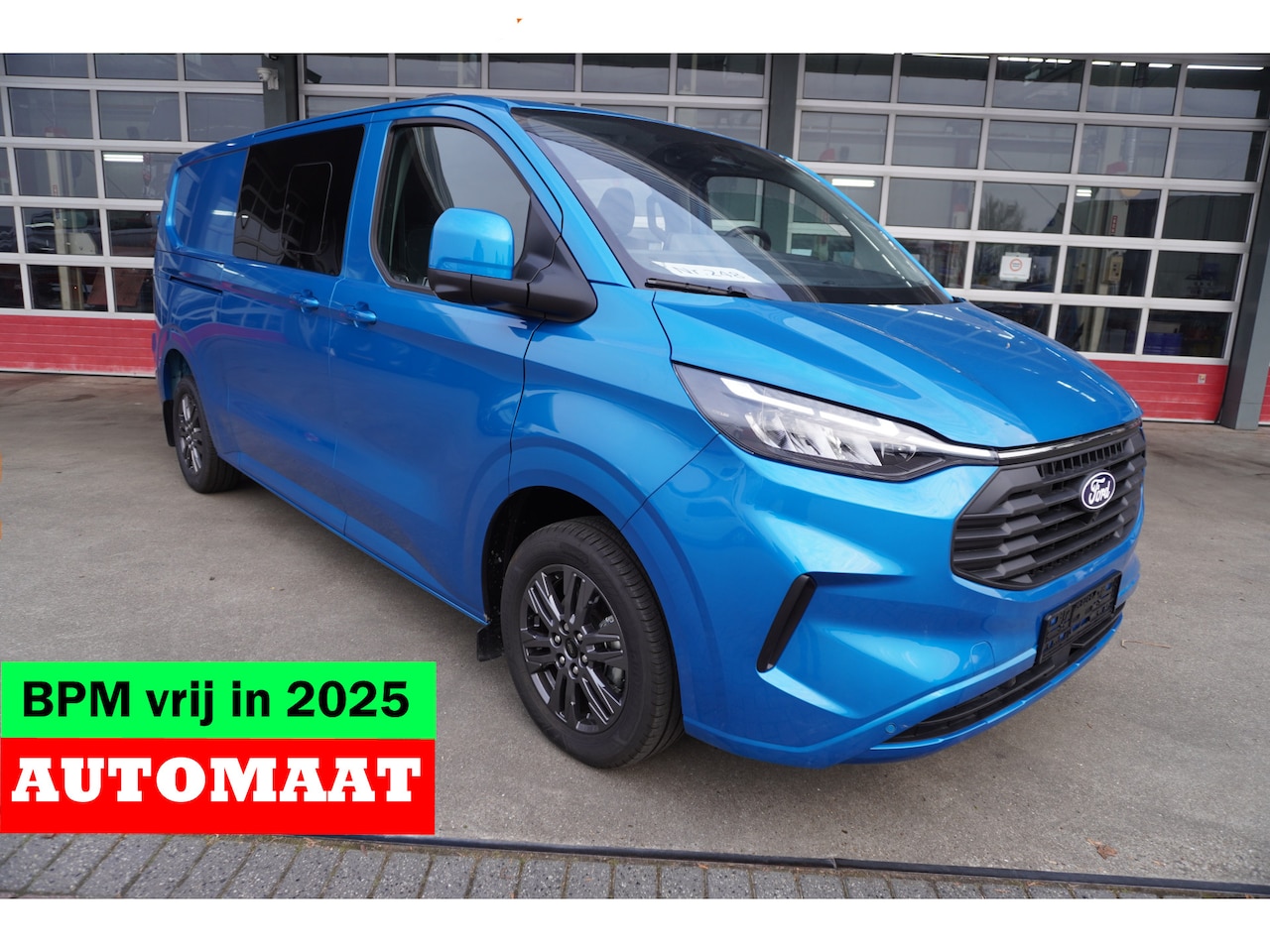 Ford Transit Custom - 320L 2.0 TDCI 170PK L2H1 Limited DC Automaat Schuifdeur links en rechts | Airco | Adap.Cru - AutoWereld.nl