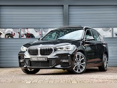 BMW X1 - xDrive25e M-Sport M-Pakket /LED/PANODAK/ACC/HUD/HARMAN-KARDON/CAMERA/KEYLESS