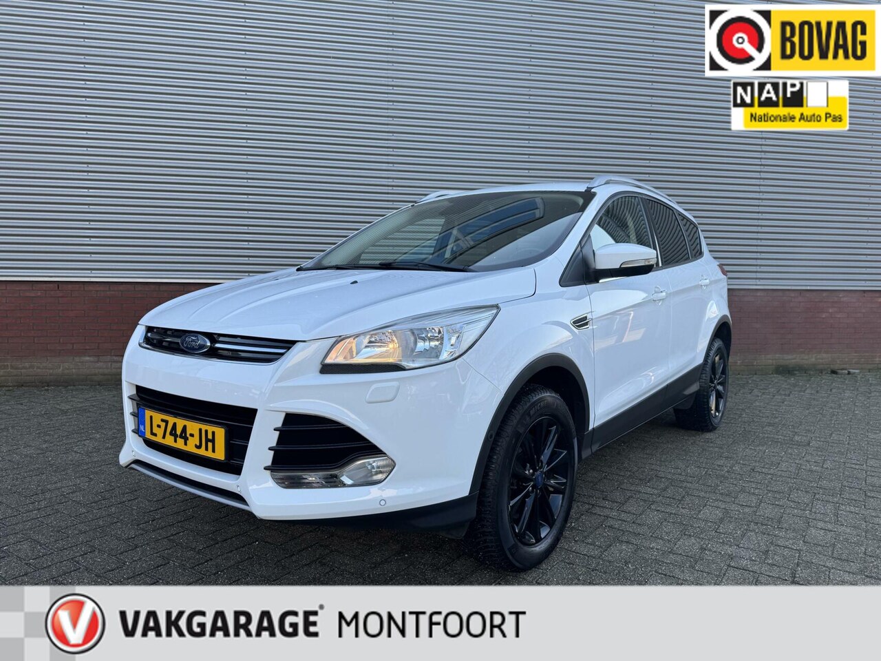 Ford Kuga - 1.5 Titanium 4WD|Camera|Cruise|Trekhaak|Stoelverwarming|Keyless|Automaat|Bluetooth| - AutoWereld.nl