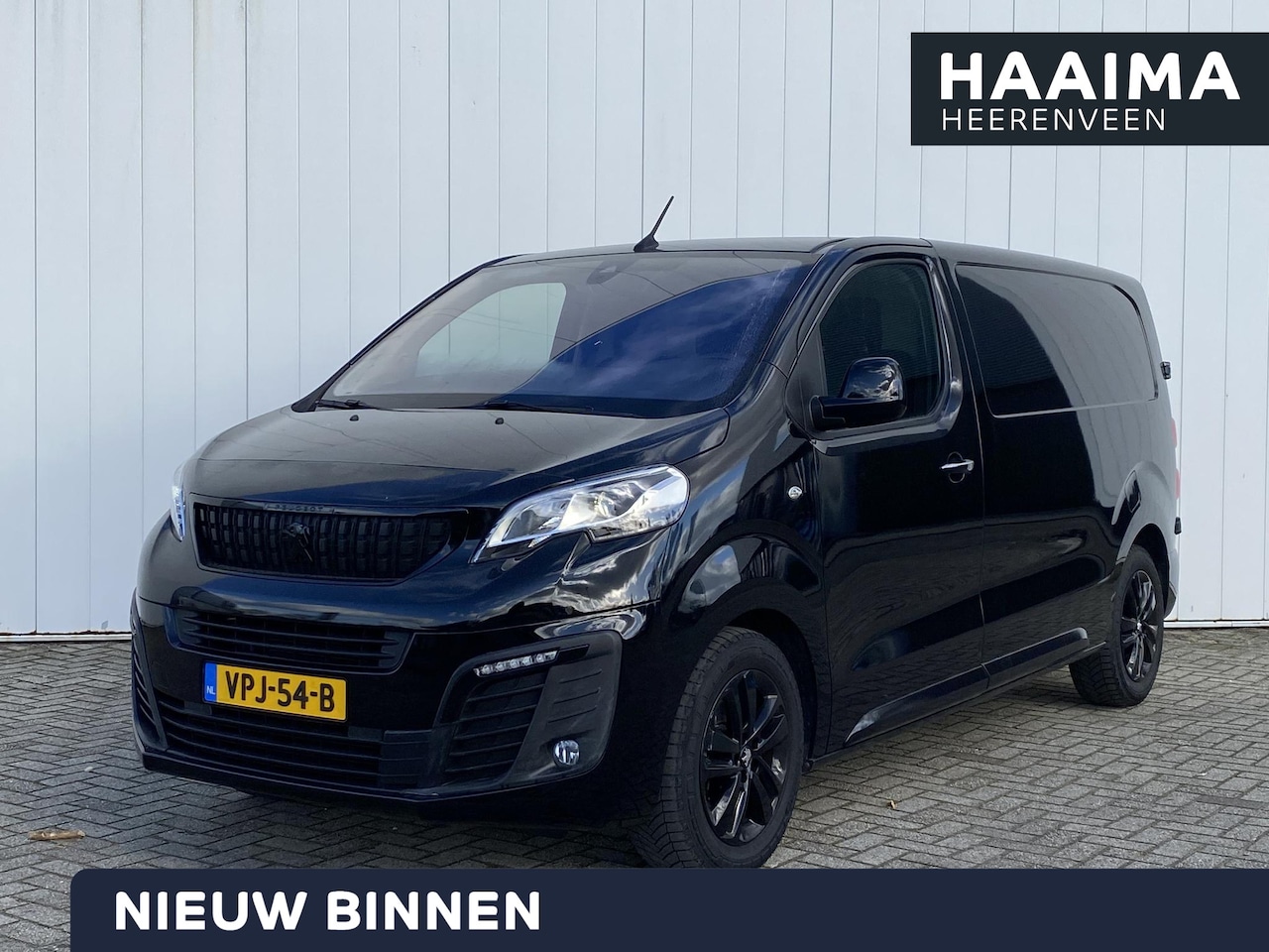 Peugeot Expert - 2.0 BlueHDI 180 Automaat Asphalt | Black Edition | Keyless Entry | Luxe tussenwand | Stand - AutoWereld.nl