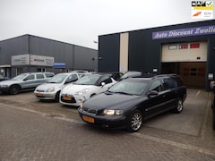 Volvo V70 - 2.4 T Comfort Line APK TOT 25-03-2026