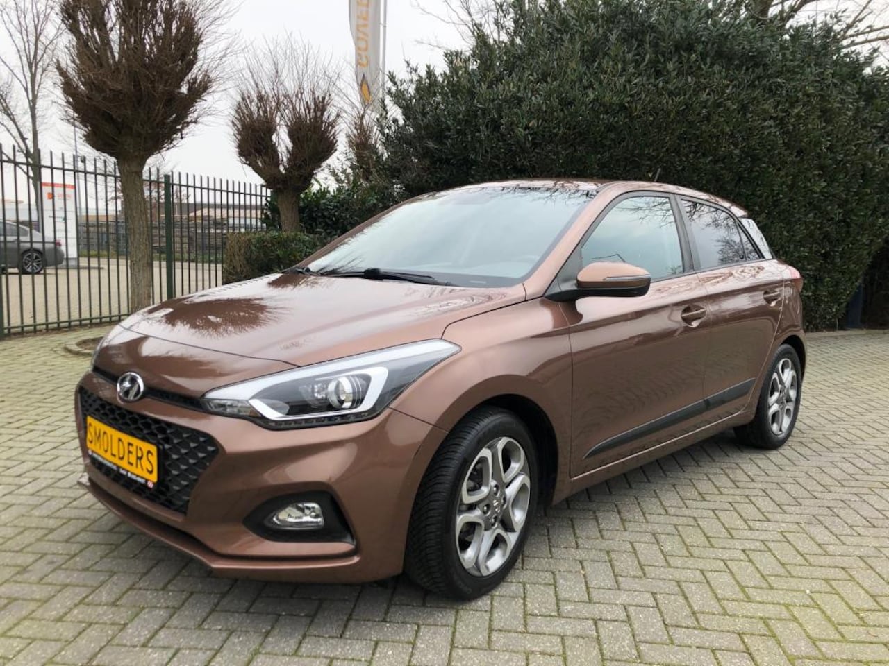 Hyundai i20 - 1.2, AIRCO, Apple CarPlay, Cruise Control, Navigatie, Achteruitrijcamera, DAB, Parkeersens - AutoWereld.nl