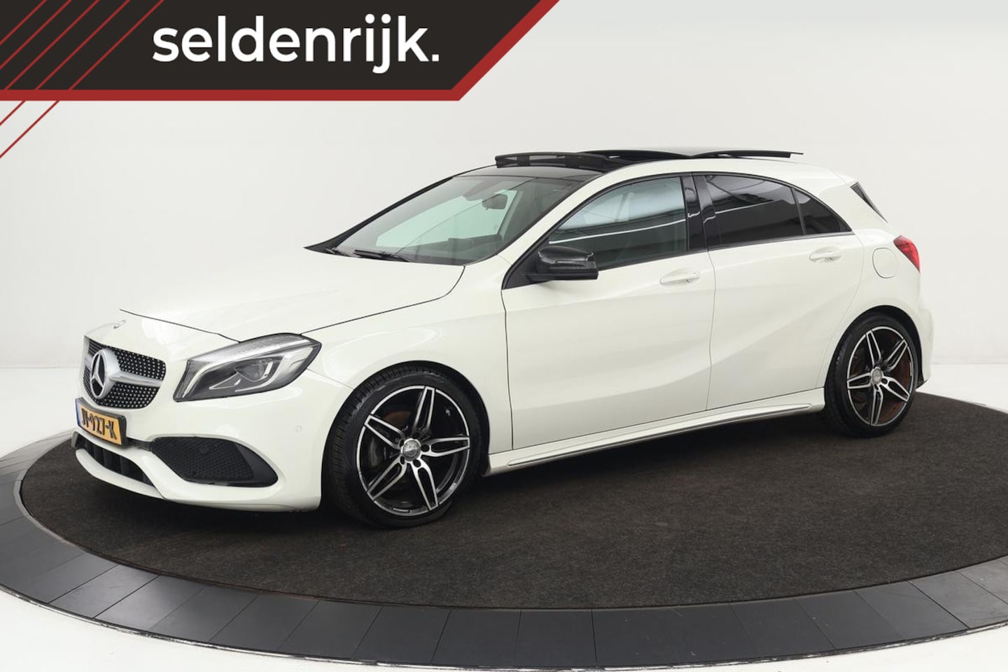 Mercedes-Benz A-klasse - 180d Lease Edition | Panoramadak | Carplay | Navigatie | Cruise control | Airco | Bluetoot - AutoWereld.nl