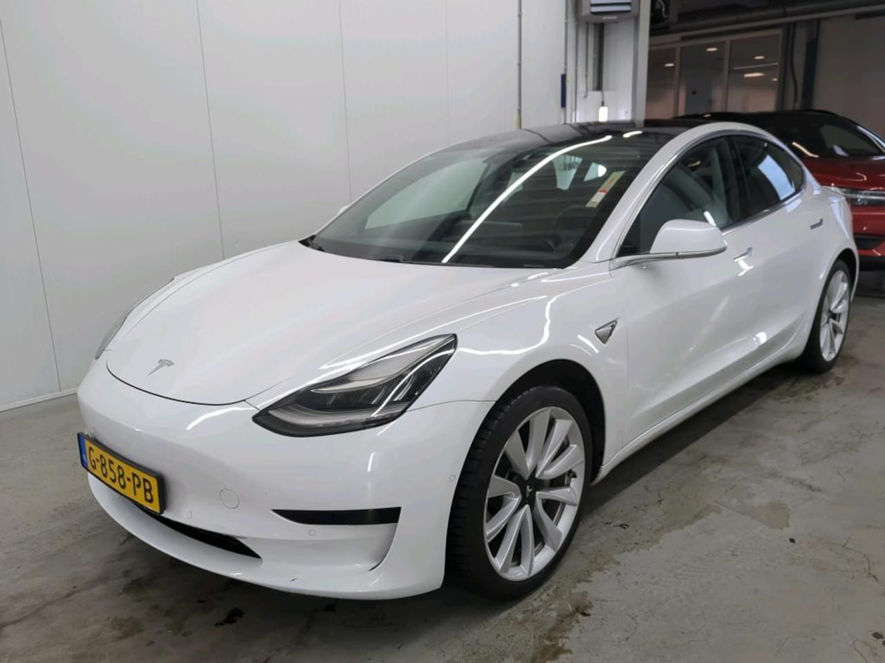 Tesla Model 3 - Standard RWD Plus [ AUTOPILOT+19+LEDER+CAMERA+PDC+LED ] - AutoWereld.nl