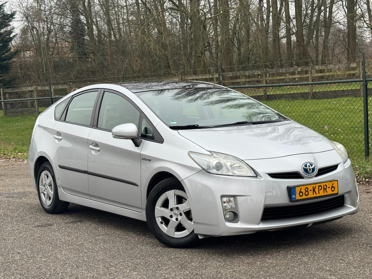 Toyota Prius - 1.8 Aspiration /Pano/Navi/Trekhaak/ - AutoWereld.nl