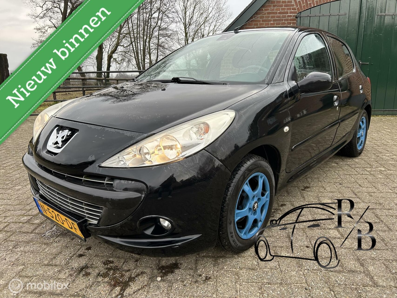 Peugeot 206 - 1.1 XR AIRCO/NIEUWE APK BIJ AFLEVERING/SPORTVELGEN - AutoWereld.nl