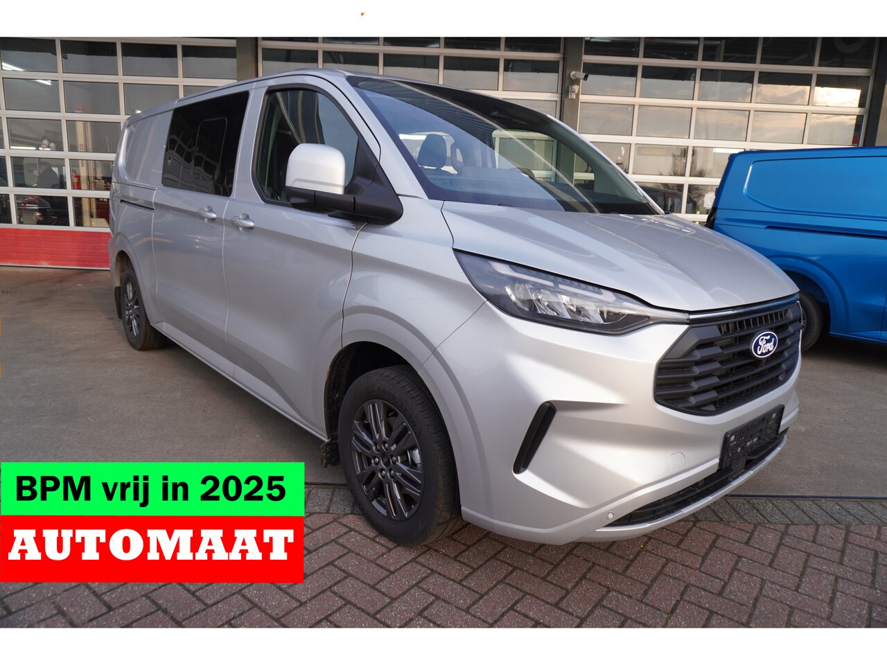 Ford Transit Custom - 320L 2.0 TDCI 170PK L2H1 Limited DC Automaat Schuifdeur links en rechts | Airco | Adap.Cru - AutoWereld.nl