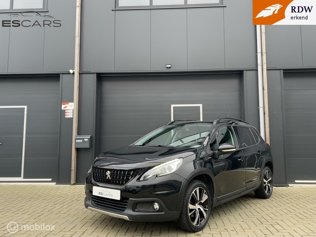 Peugeot 2008 - 1.2 PureTech GT-line Camera | Led | Pano - AutoWereld.nl