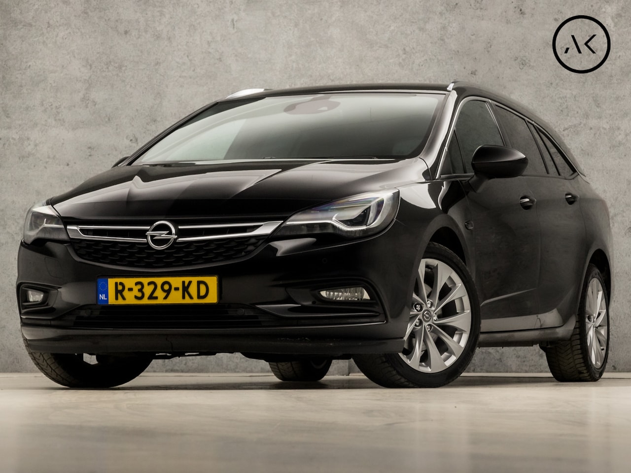 Opel Astra Sports Tourer - 1.6 Innovation 200Pk (APPLE CARPLAY, GROOT NAVI, STOELVERWARMING/KOELING, MEMORY SEATS, LE - AutoWereld.nl