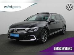 Volkswagen Passat Variant - 1.4 TSI 218PK DSG PHEV GTE Business | Panoramadak | Trekhaak | IQ Light | Navigatie Discov