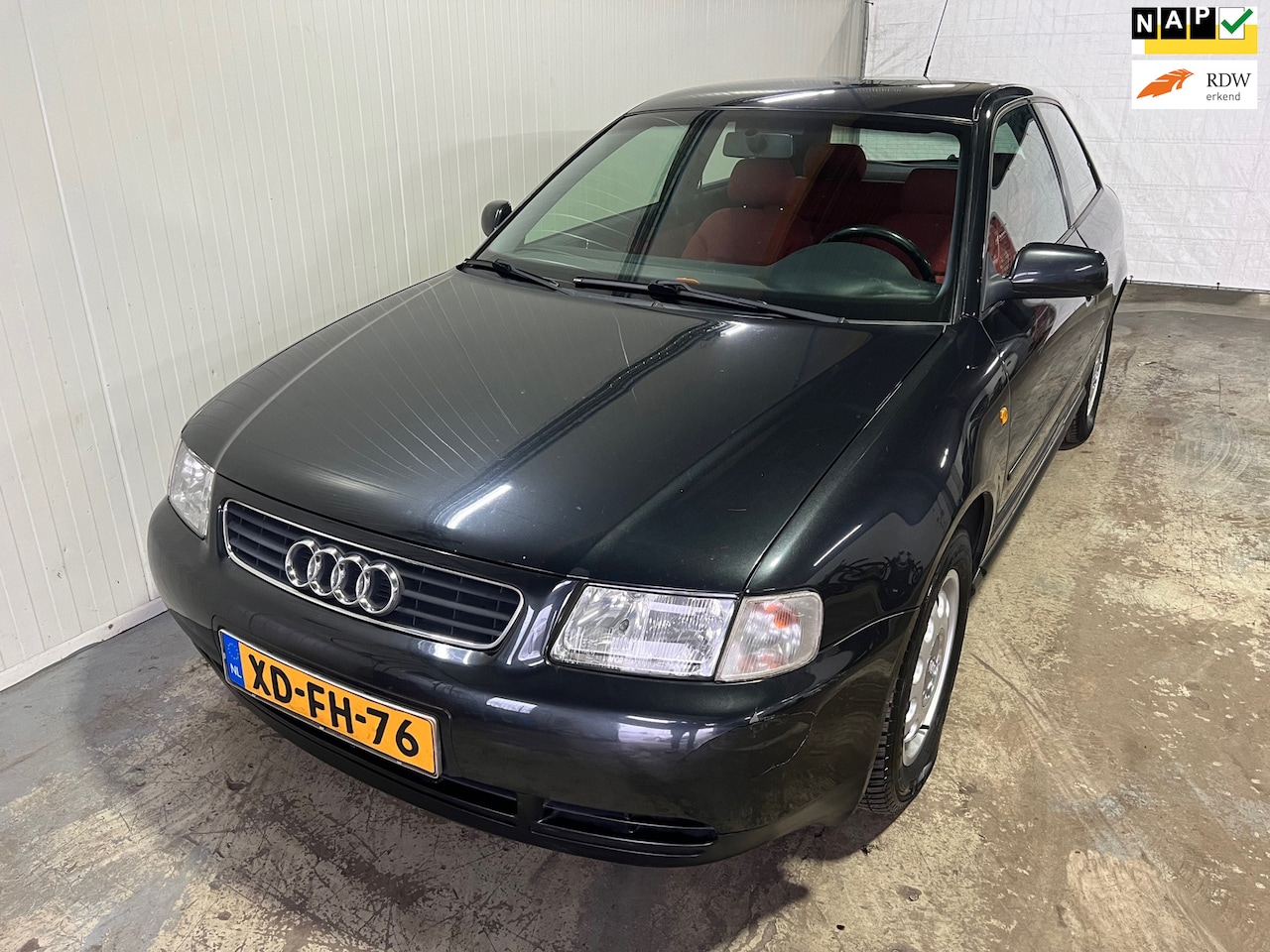 Audi A3 - 1.6 Attraction AUTOMAAT - AutoWereld.nl