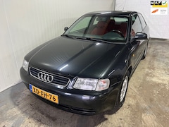 Audi A3 - 1.6 Attraction AUTOMAAT