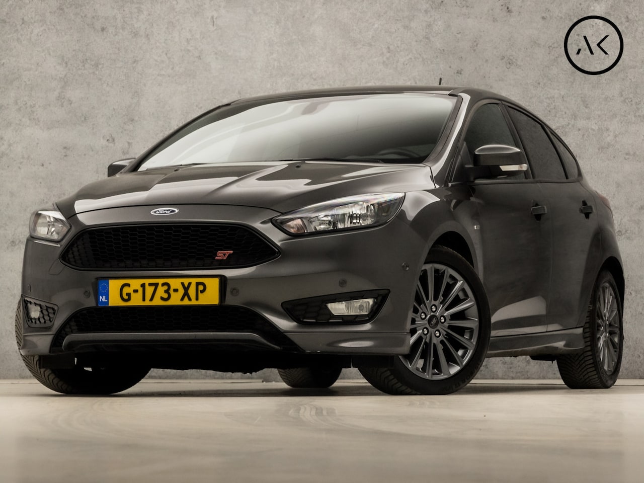 Ford Focus - 1.5 Titanium Sport 150Pk (APPLE CARPLAY, NAVIGATIE, CLIMATE, CAMERA, STOELVERWARMING, GETI - AutoWereld.nl