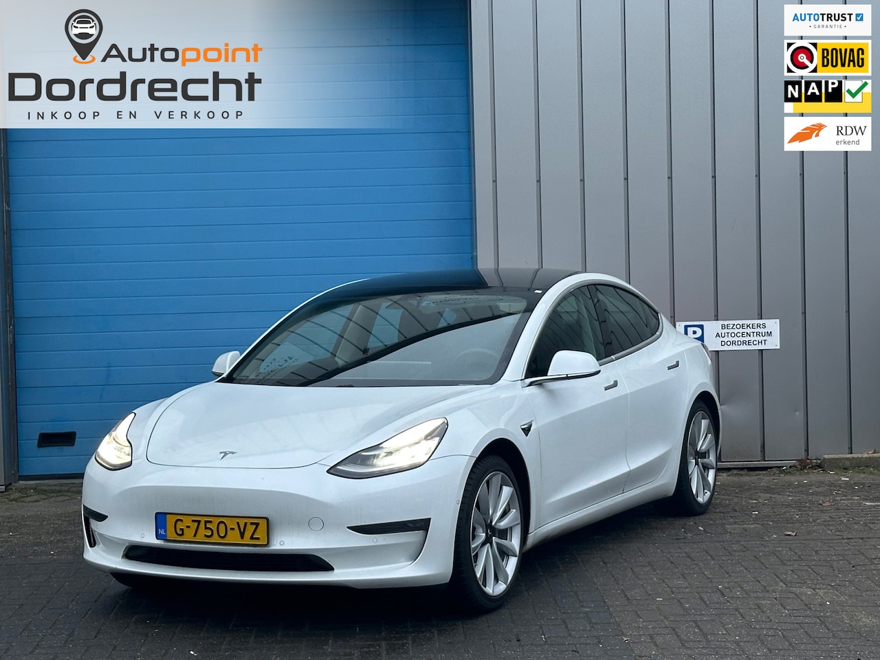 Tesla Model 3 - Long Range RWD Long Range AWD 75 kWh DUAL MOTOR AWD 124935 - AutoWereld.nl