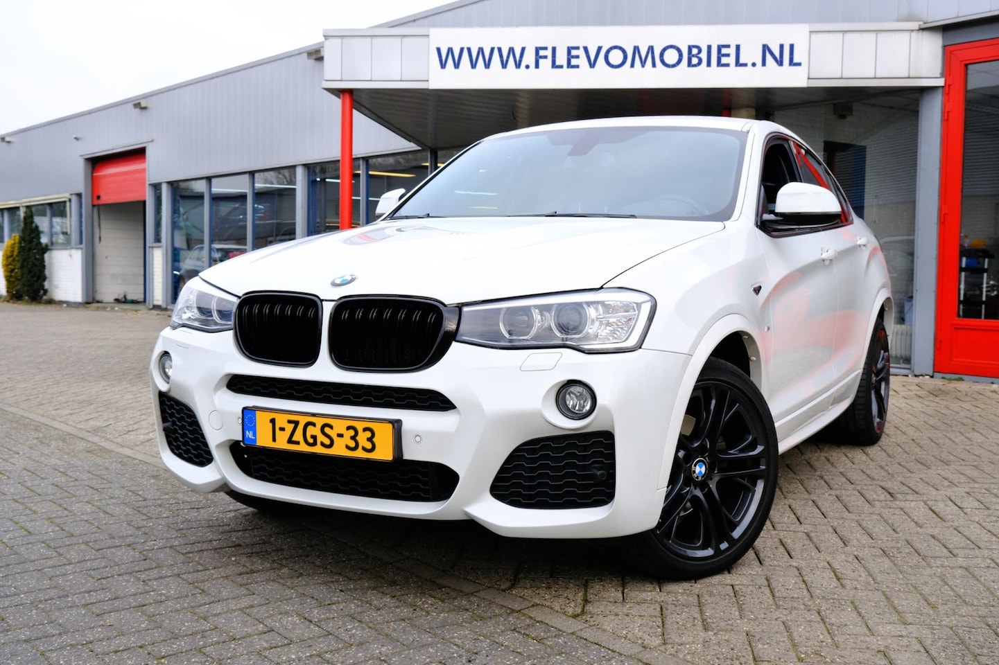 BMW X4 - XDrive20i 184pk High Executive M Sport Aut. Xenon|Leder|Sportstoelen|LMV - AutoWereld.nl