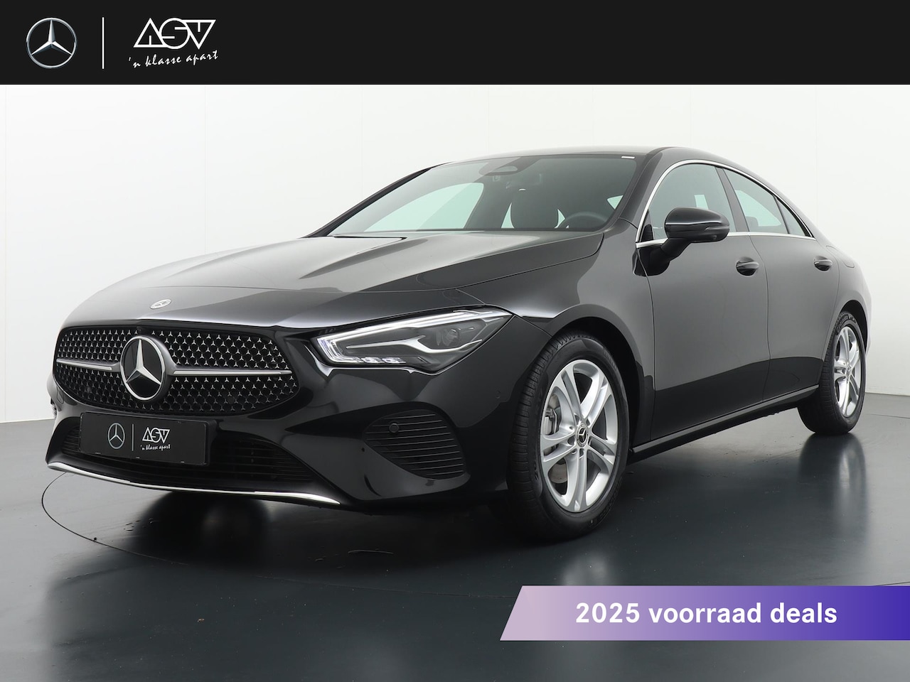 Mercedes-Benz CLA-Klasse - 180 Business Line | 360* Camera | Voorstoelen Verwarmd | Dodehoekassistent | Apple Carplay - AutoWereld.nl