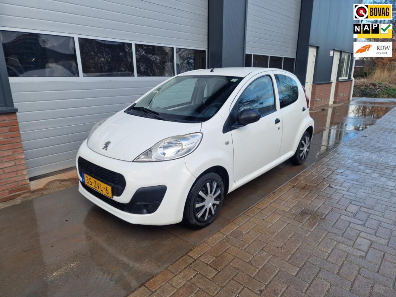 Peugeot 107 - 1.0 Blue Lease Nwe APK/ 12 mnd garantie! - AutoWereld.nl