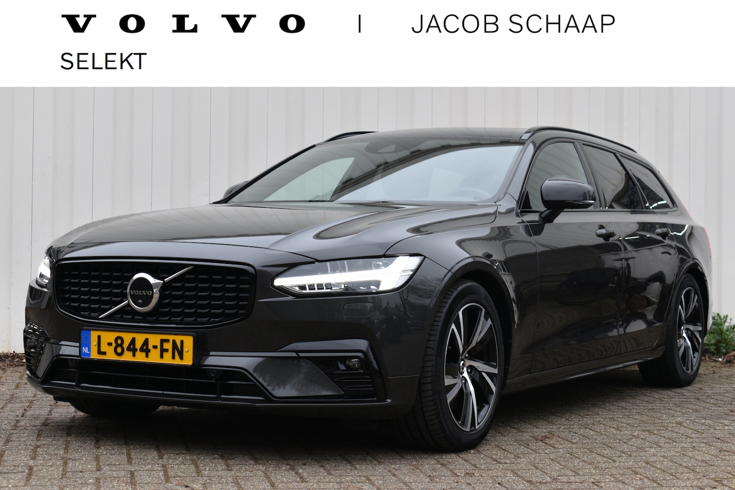 Volvo V90 - B4 211PK Automaat Ultimate Dark | Panoramadak | Leder | ACC | Blis | Trekhaak | 360 camera - AutoWereld.nl