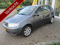 Fiat Punto - 1.4-16V Young 5 deurs