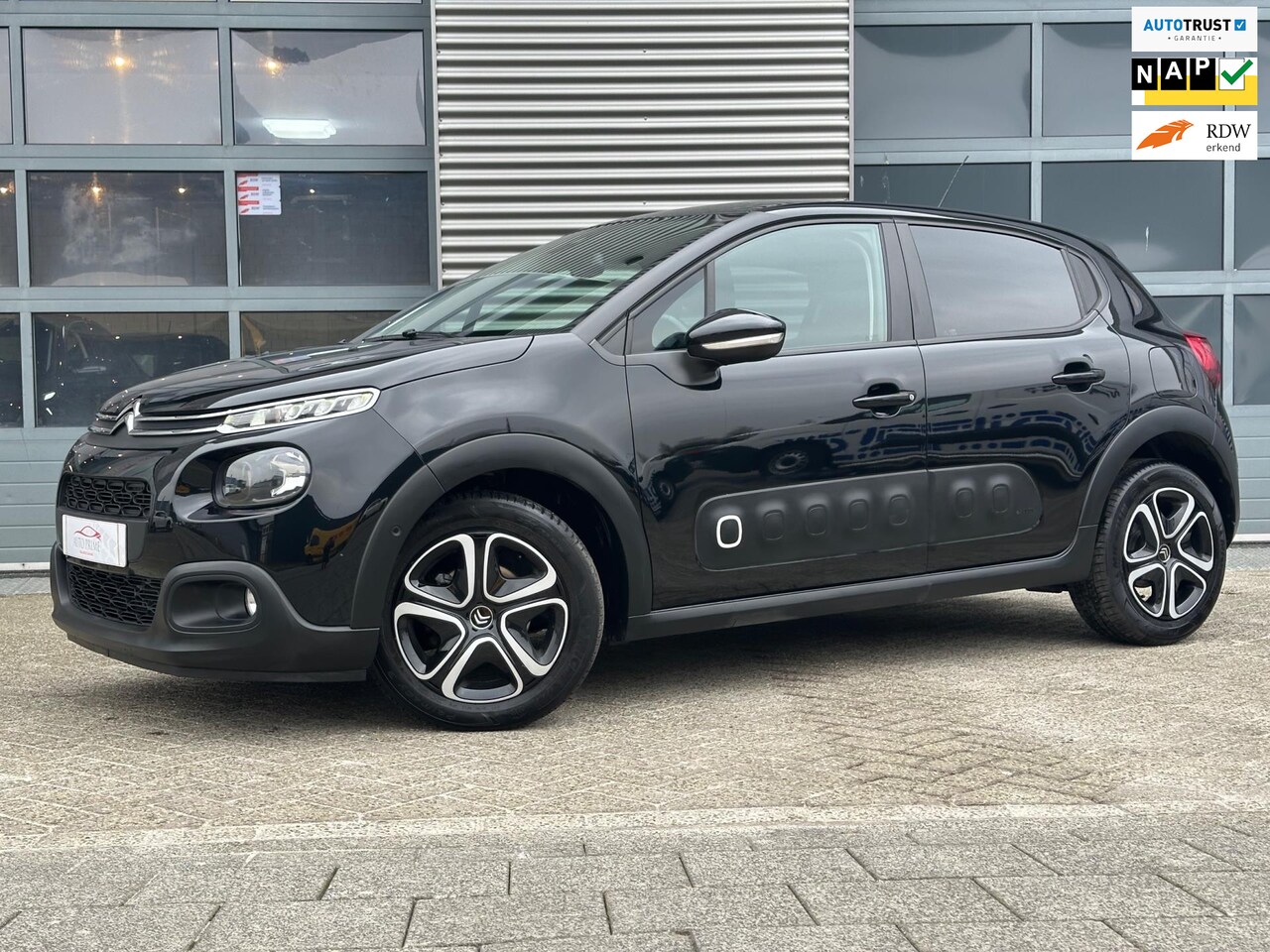 Citroën C3 - 1.2 PureTech S&S Shine | Carplay | Camera | Automaat | CRUISECR - AutoWereld.nl