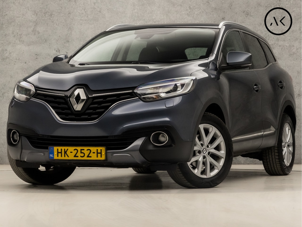 Renault Kadjar - 1.2 TCe Intens (NAVIGATIE, CLIMATE, KEYLESS, CRUISE, LEDER, SPORTSTOELEN, STOELVERWARMING, - AutoWereld.nl