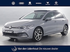 Volkswagen Golf - 1.4 TSI eHybrid 204pk PHEV Style / Panoramadak / Trekhaak 1500kg / IQ Light