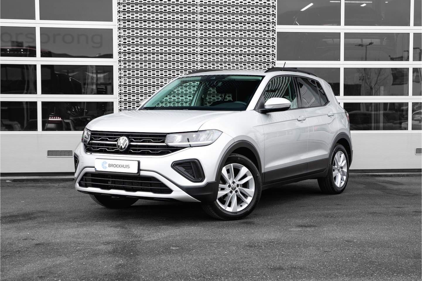 Volkswagen T-Cross - 1.0 TSI Life Edition | Beats Audio | Camera | Naviagtie | Carplay - AutoWereld.nl